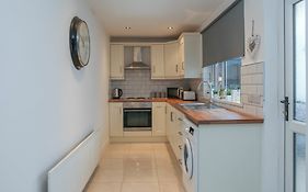 Kingston Serviced Accommodation - Donegall Avenue