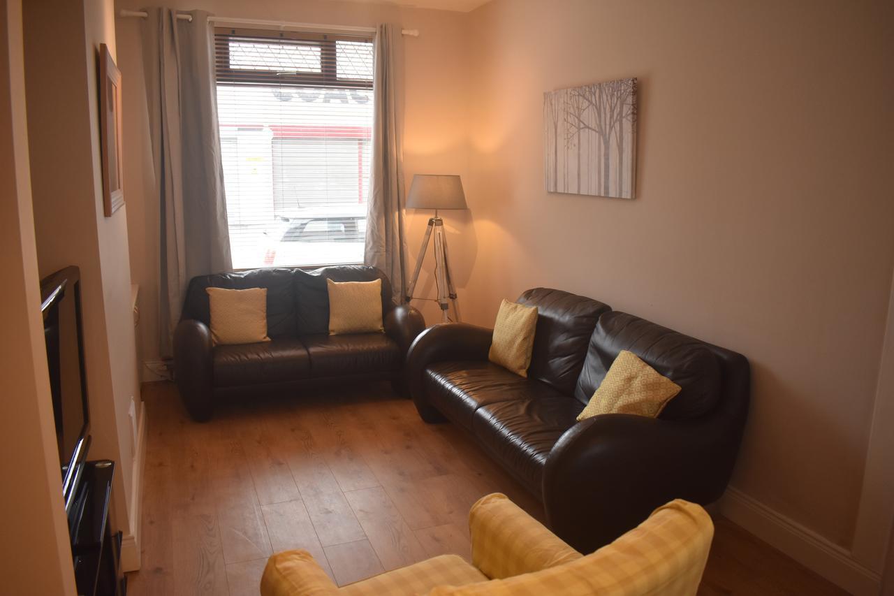 Kingston Serviced Accommodation - Donegall Avenue Belfast Exterior photo