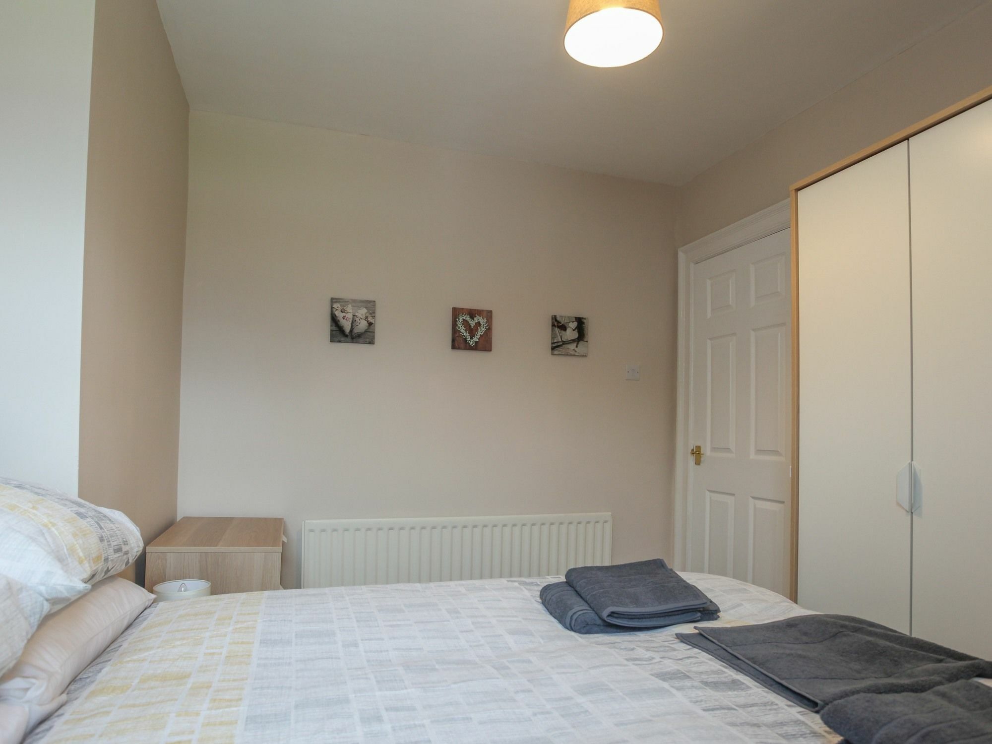 Kingston Serviced Accommodation - Donegall Avenue Belfast Exterior photo