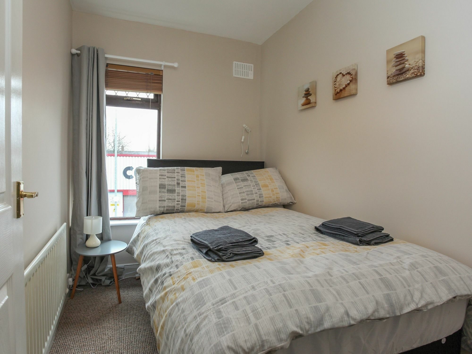 Kingston Serviced Accommodation - Donegall Avenue Belfast Exterior photo